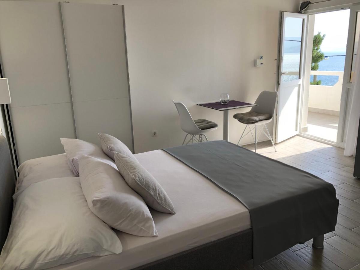 Apartmani Milka I Jozo Omis Ngoại thất bức ảnh