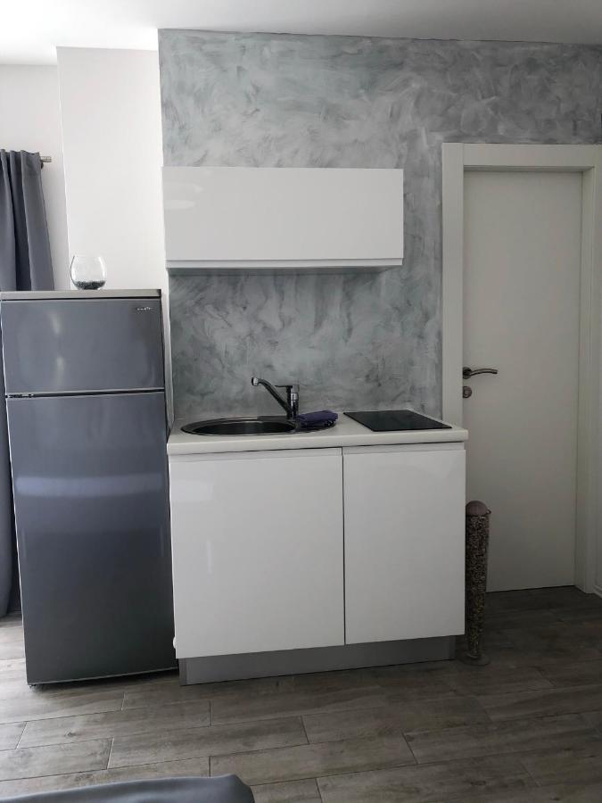 Apartmani Milka I Jozo Omis Ngoại thất bức ảnh