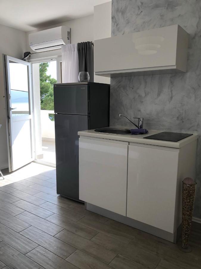 Apartmani Milka I Jozo Omis Ngoại thất bức ảnh