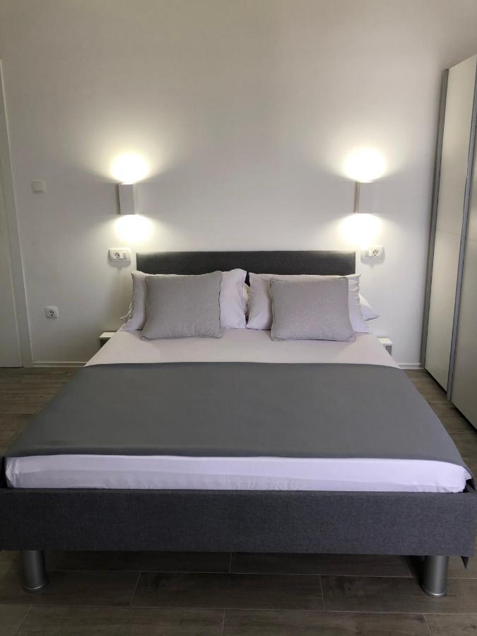 Apartmani Milka I Jozo Omis Ngoại thất bức ảnh