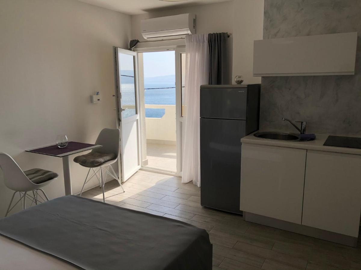 Apartmani Milka I Jozo Omis Ngoại thất bức ảnh