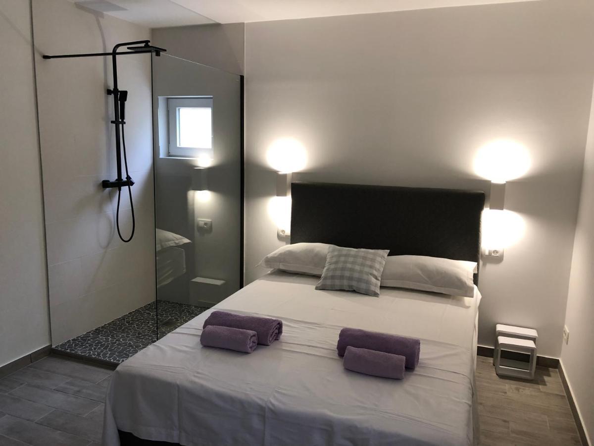 Apartmani Milka I Jozo Omis Ngoại thất bức ảnh