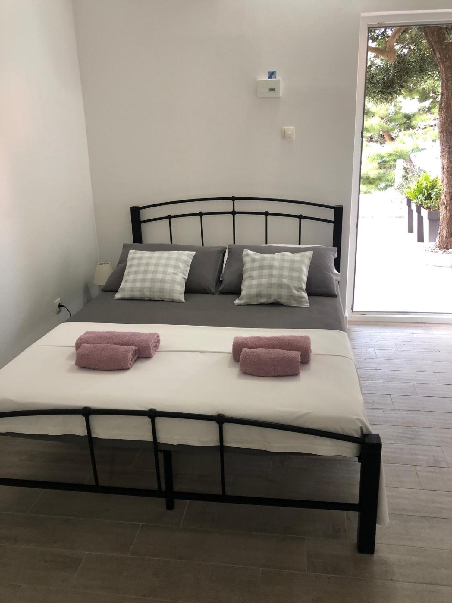 Apartmani Milka I Jozo Omis Phòng bức ảnh