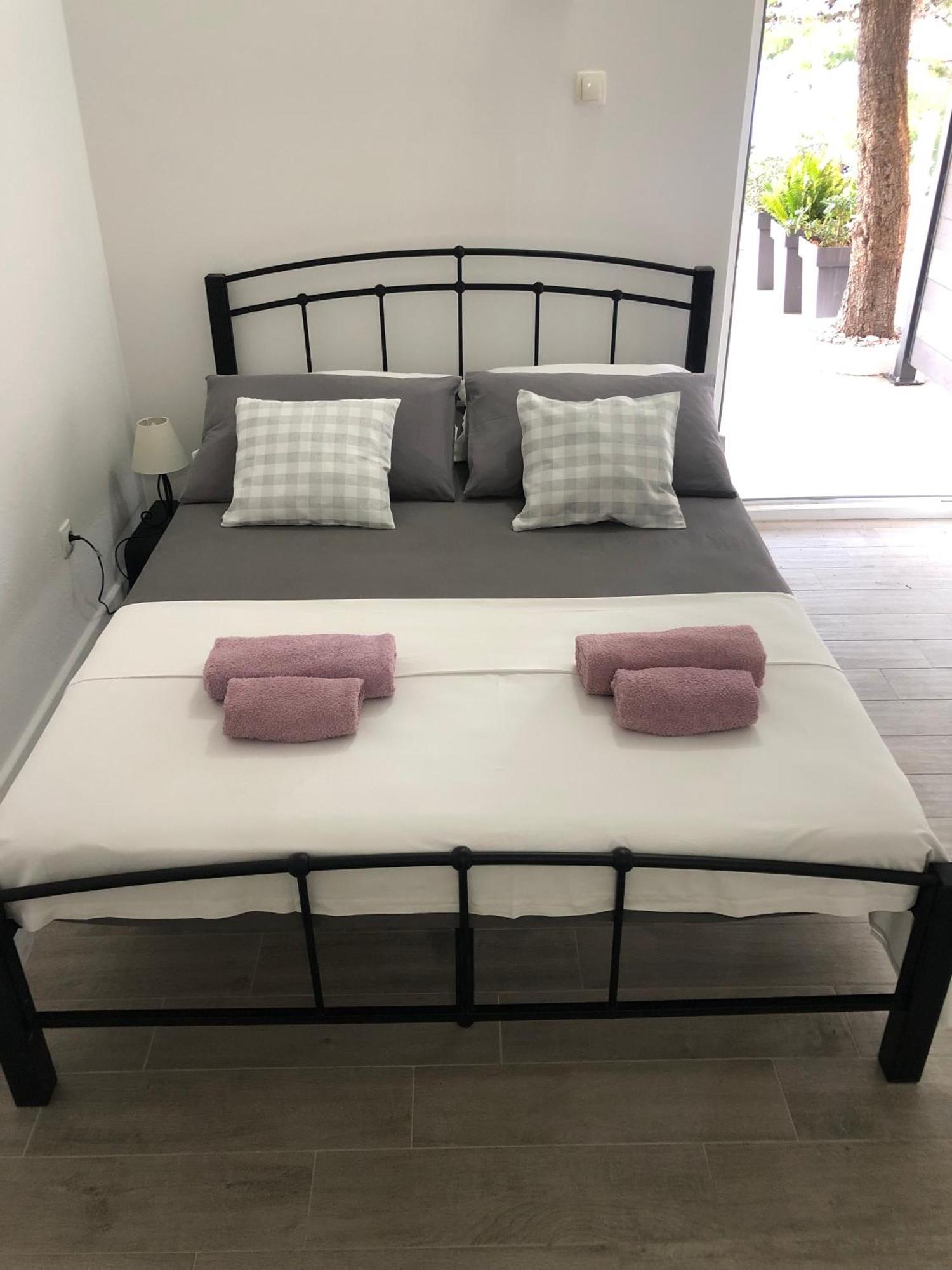 Apartmani Milka I Jozo Omis Phòng bức ảnh